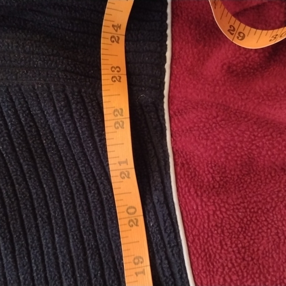 Canada Ribbed Fleece V-Neck Sweater - Unisex - Picture 13 of 13